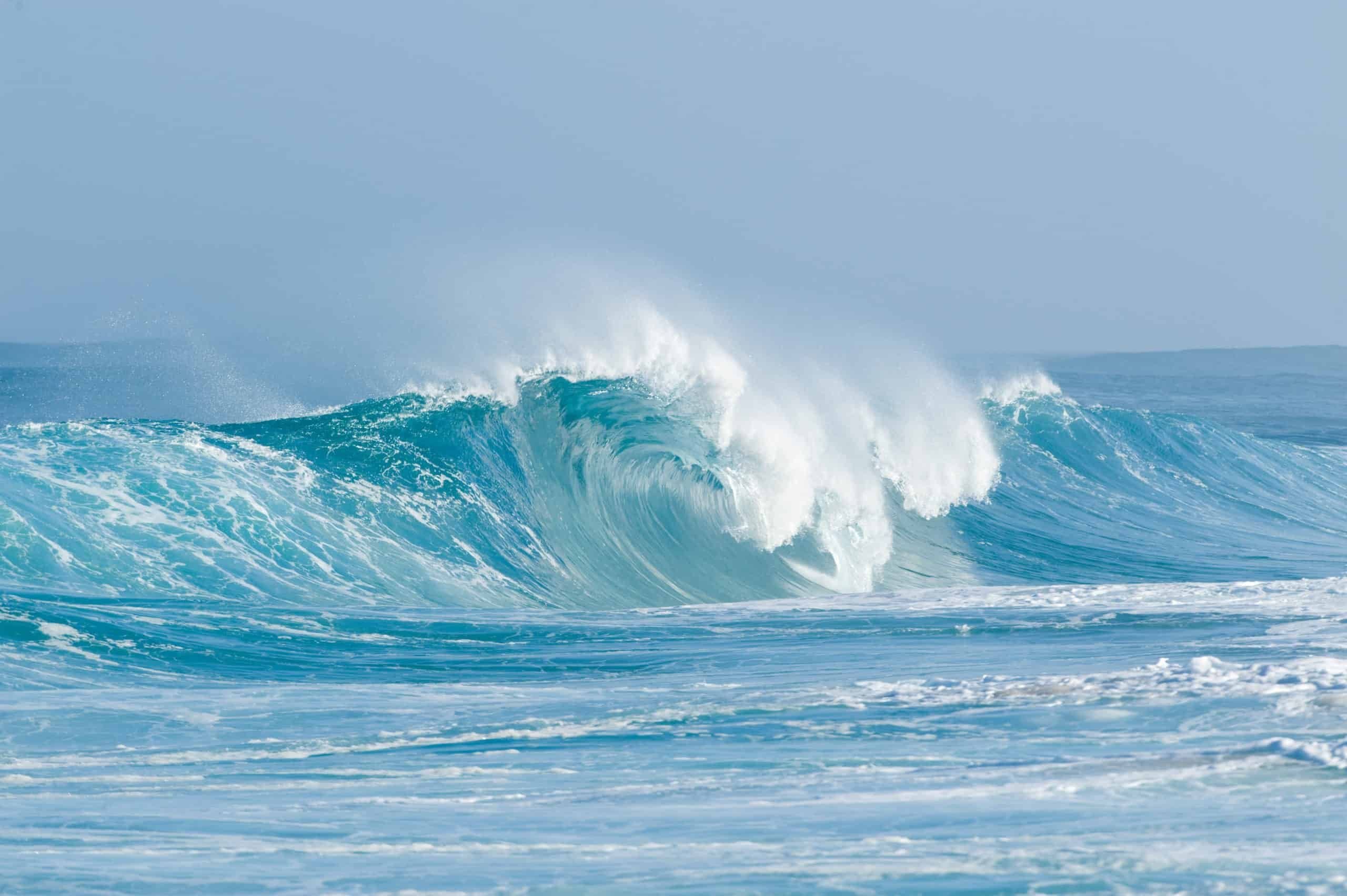 Spins waves waves. Море, волны. Океан. Красивые волны. Океанские волны.