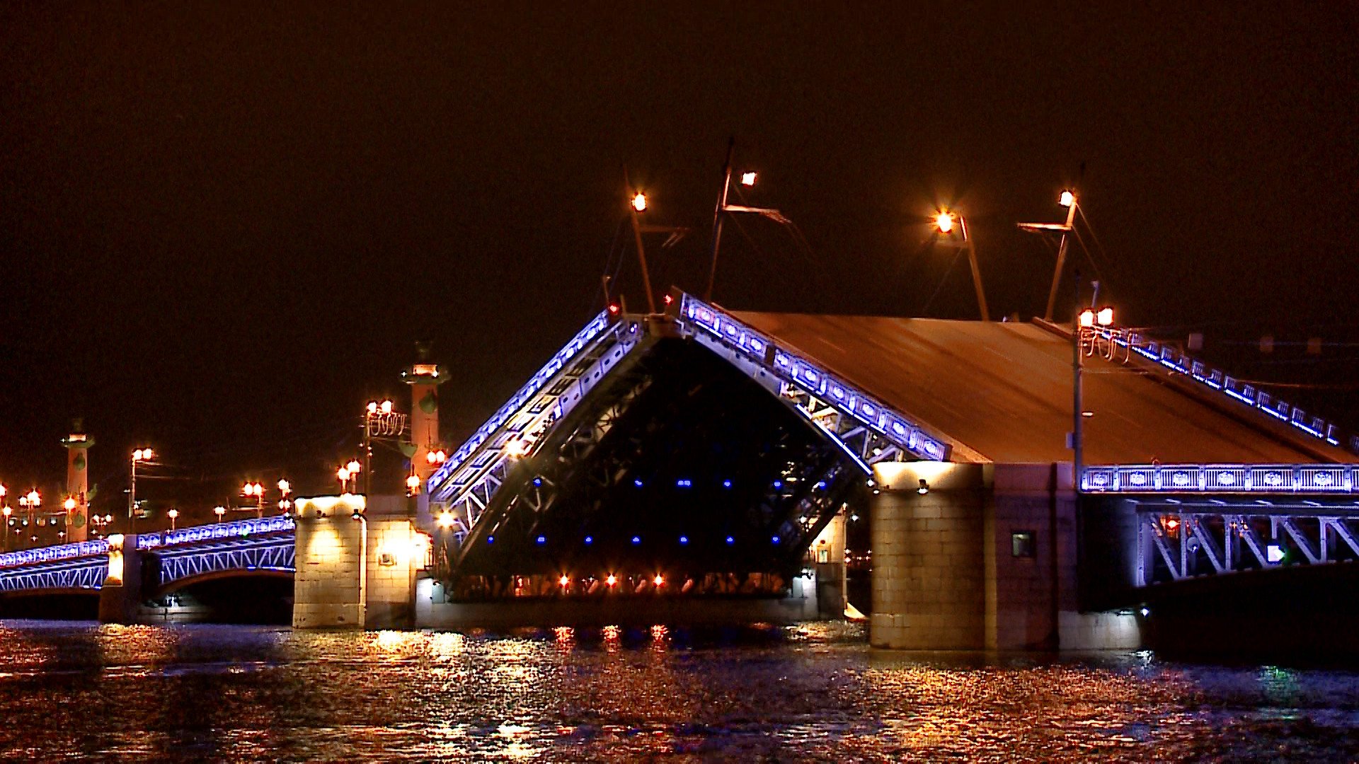 Самый красивый мост петербурга. Разводной мост в Санкт-Петербурге. Демидов мост Санкт-Петербург. Ночной Санкт Петербург разводной мост.