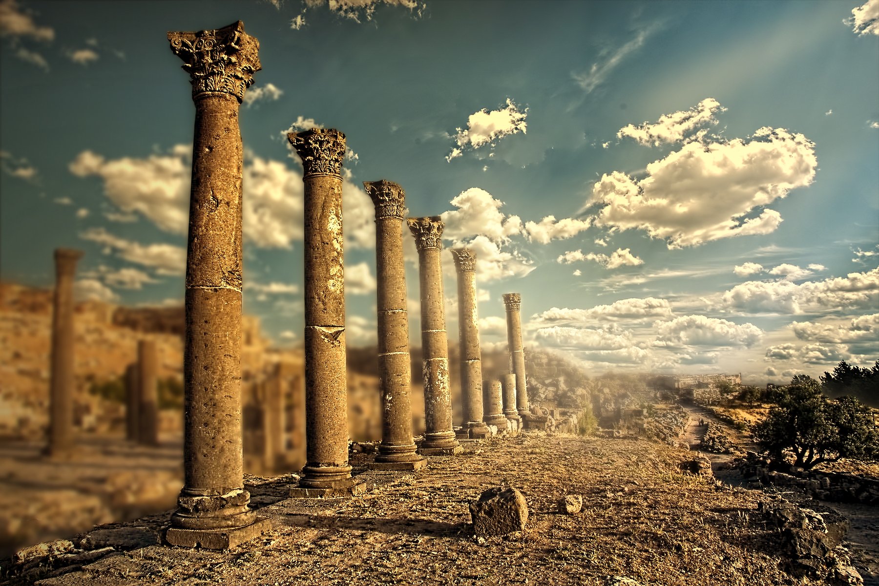 Древности ютуб. Руины древней Греции. Древние колонны. Античные колонны. Разрушенная колонна.