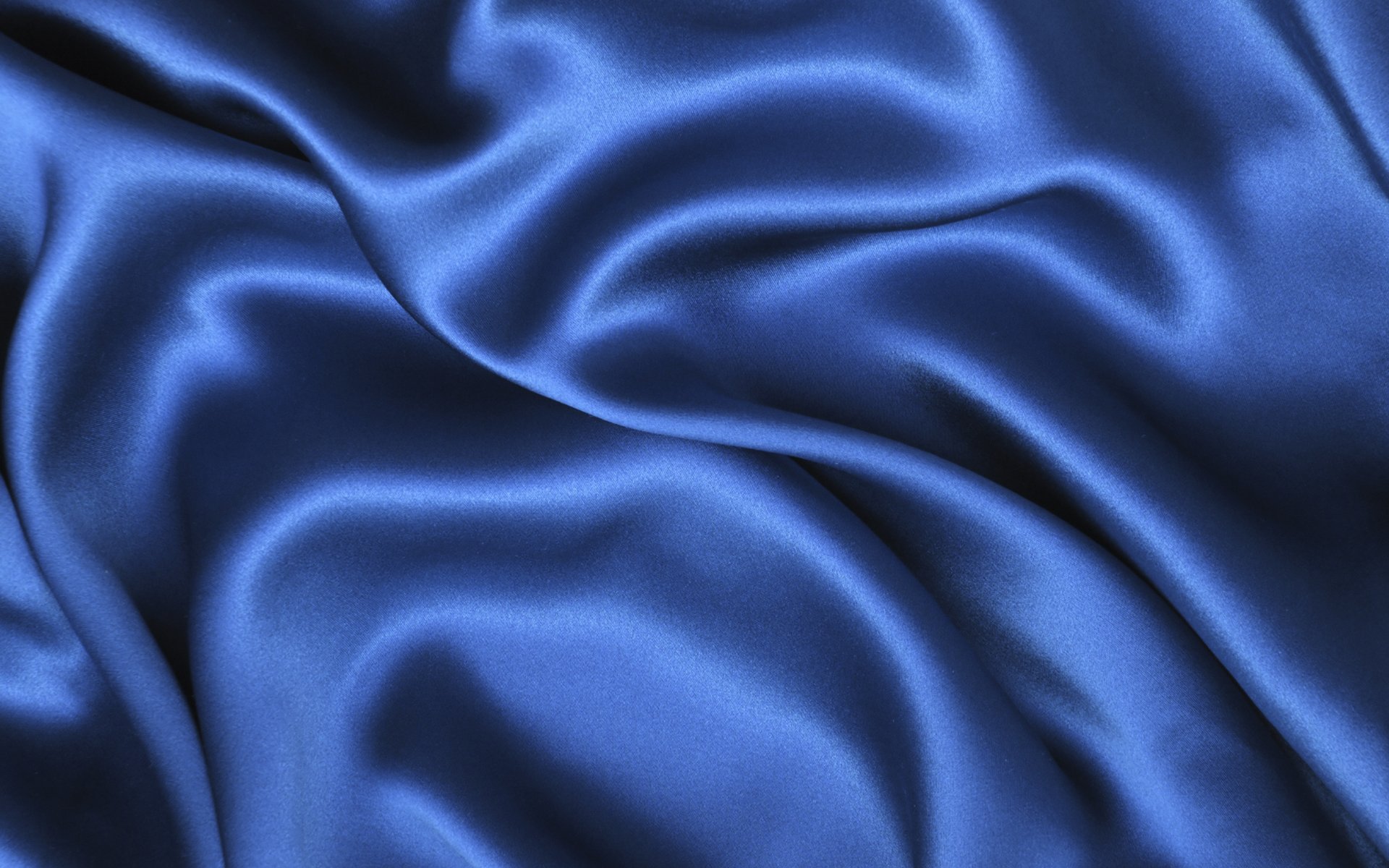 Синяя атласная ткань