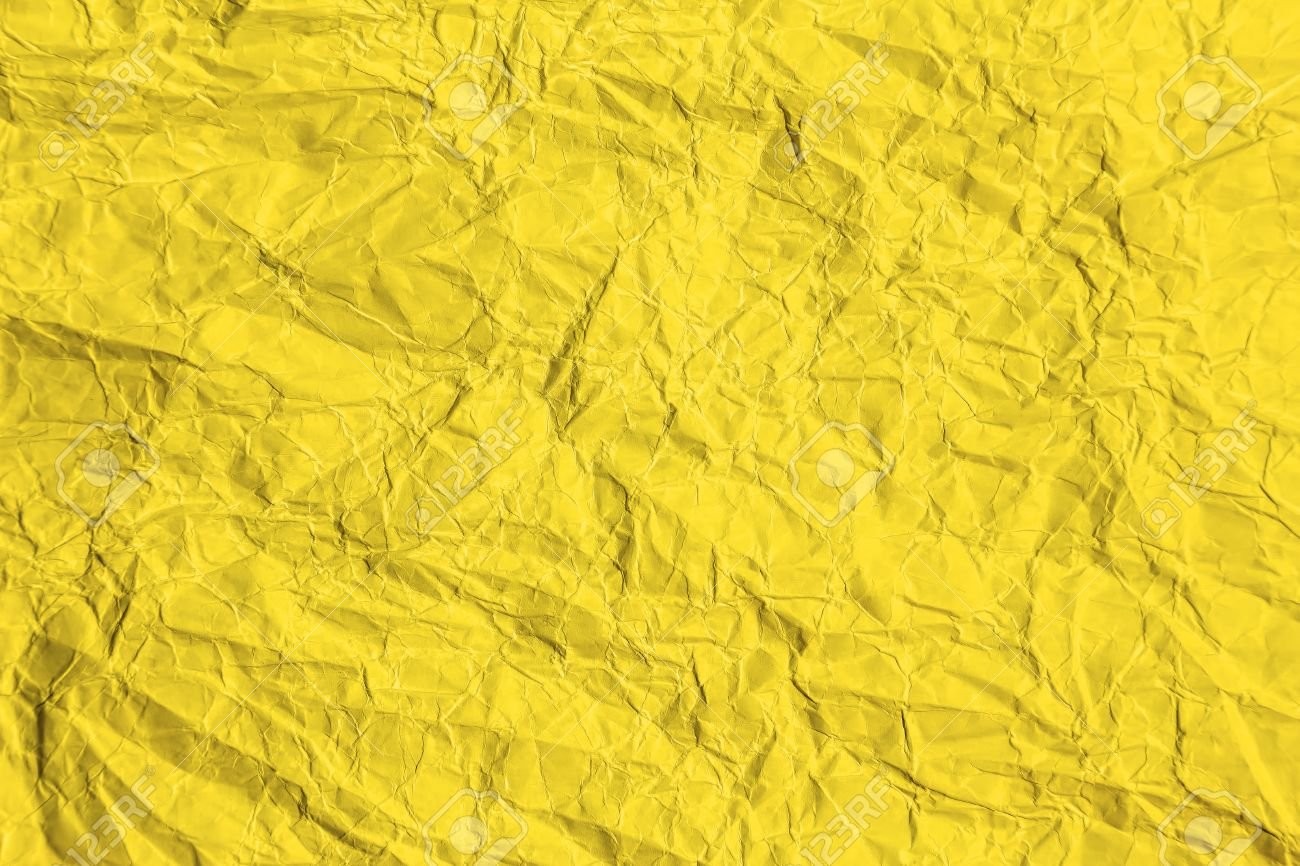 Смятая желтоватовая бумага