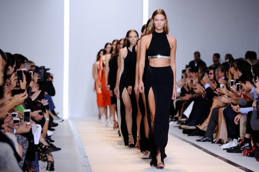 Фотомодели на подиуме