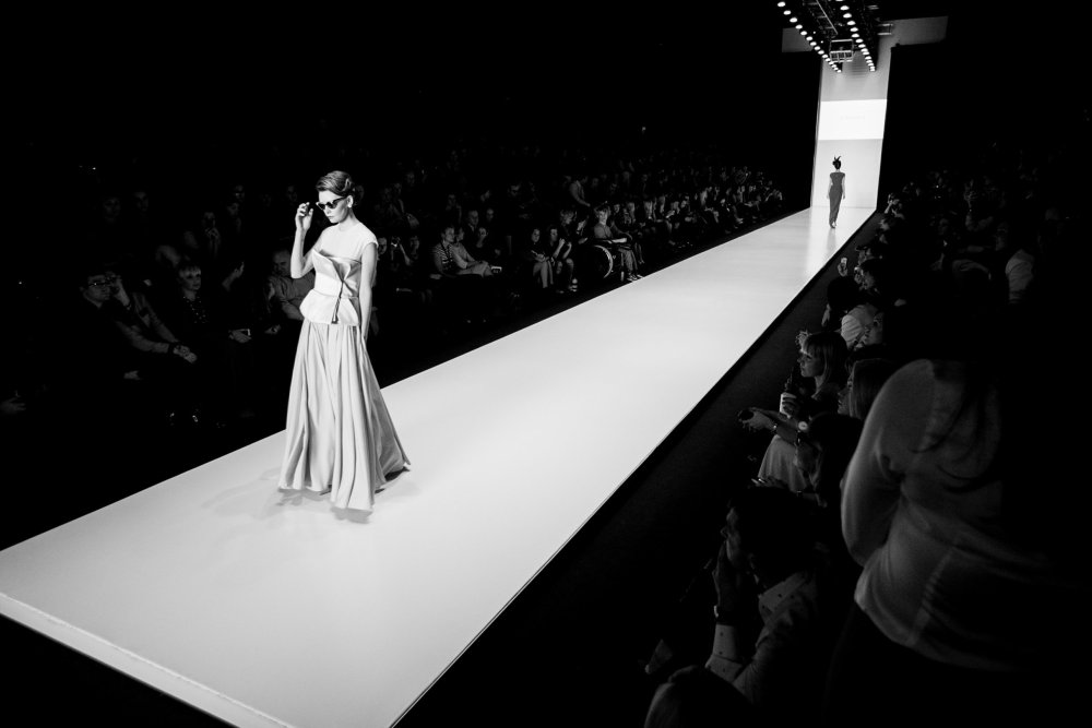 Подиум показ