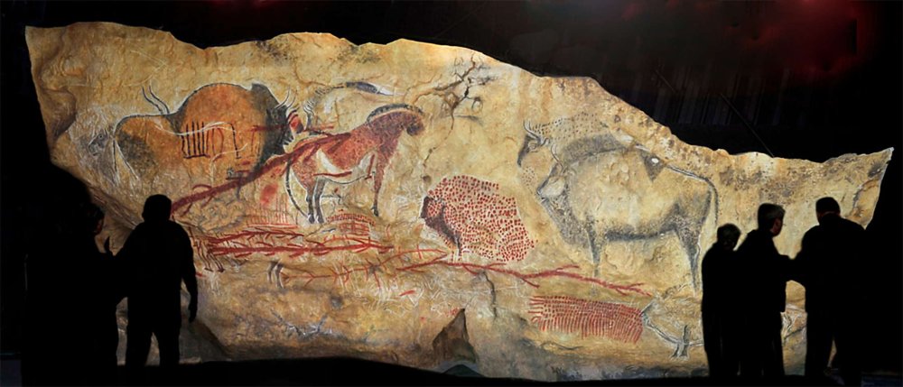 Скальные жилища Бхимбетка