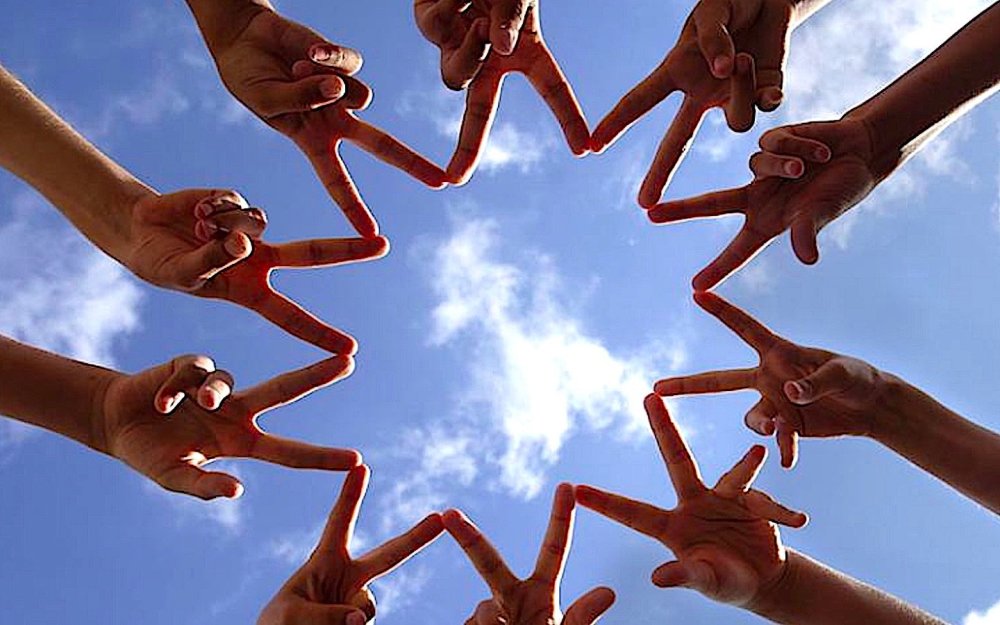 Народы мира на прозрачном фоне