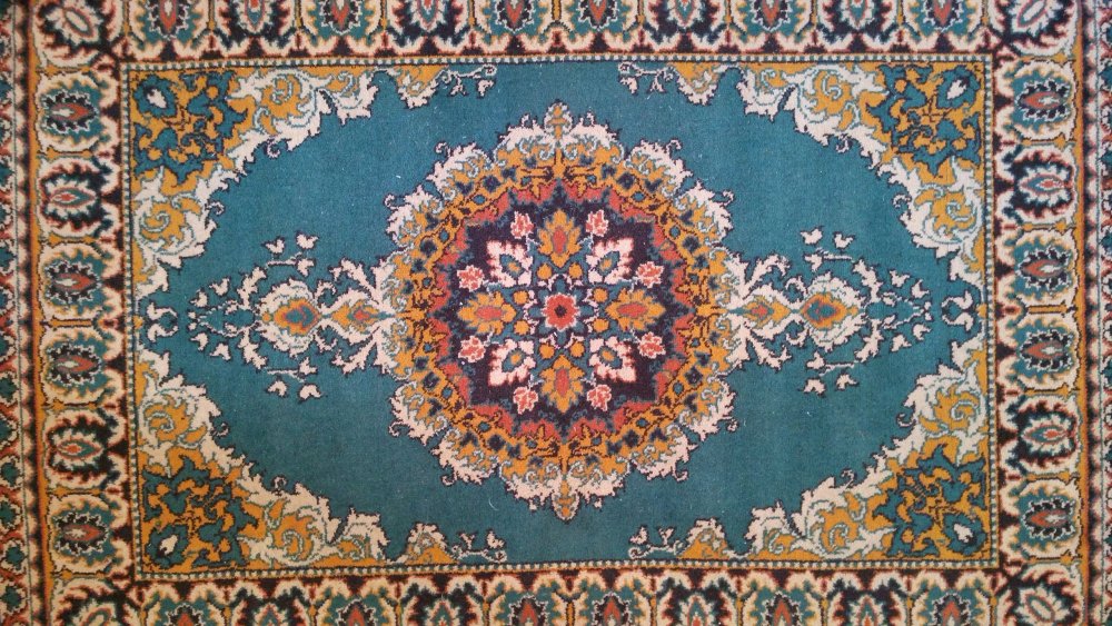 Ковер на стене 90х