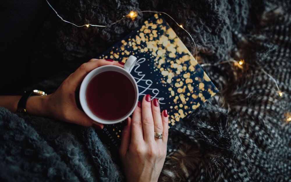 Осень чашка в руках