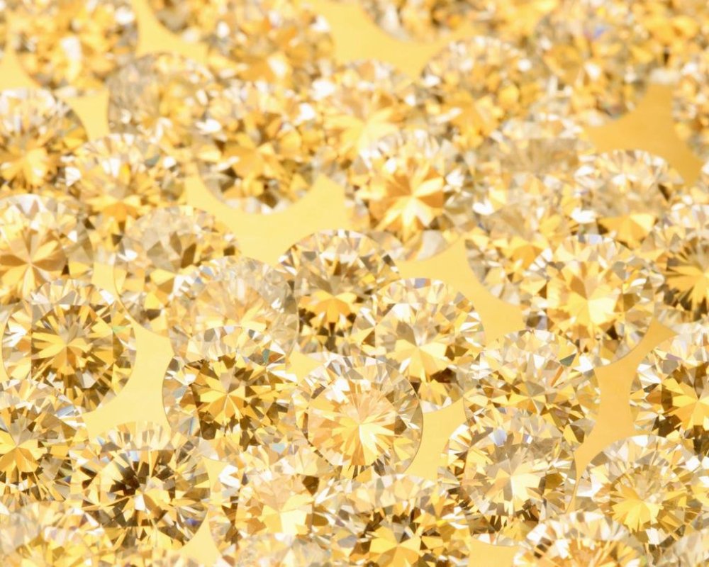 Желтые бриллианты россыпь