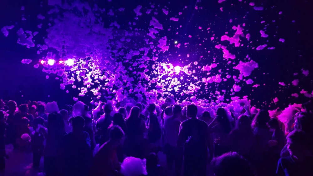 Вера Брежнева вечериночка