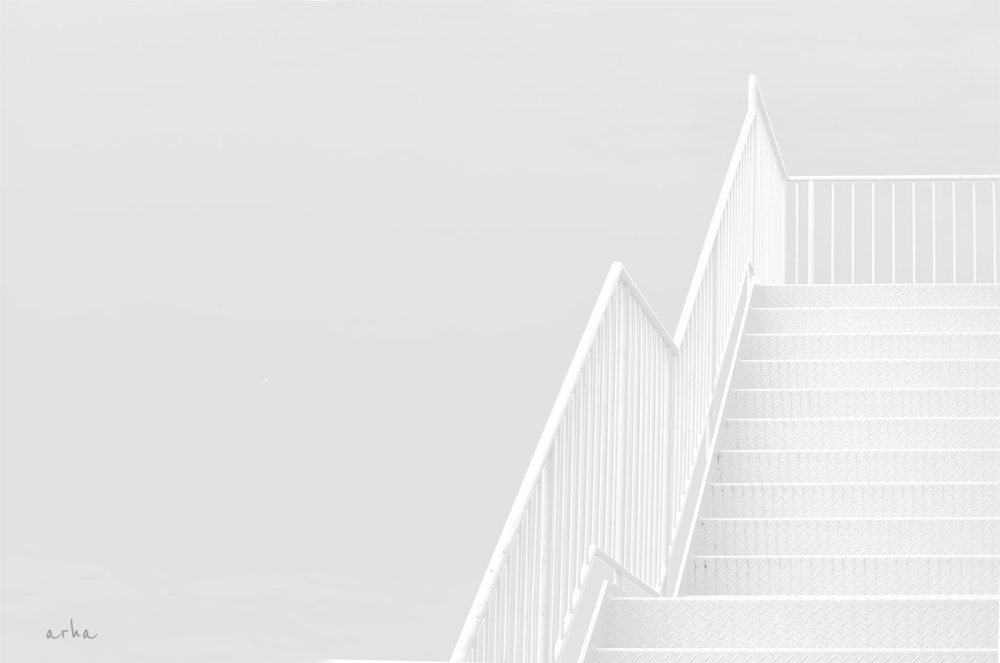 Человек на вершине лестницы