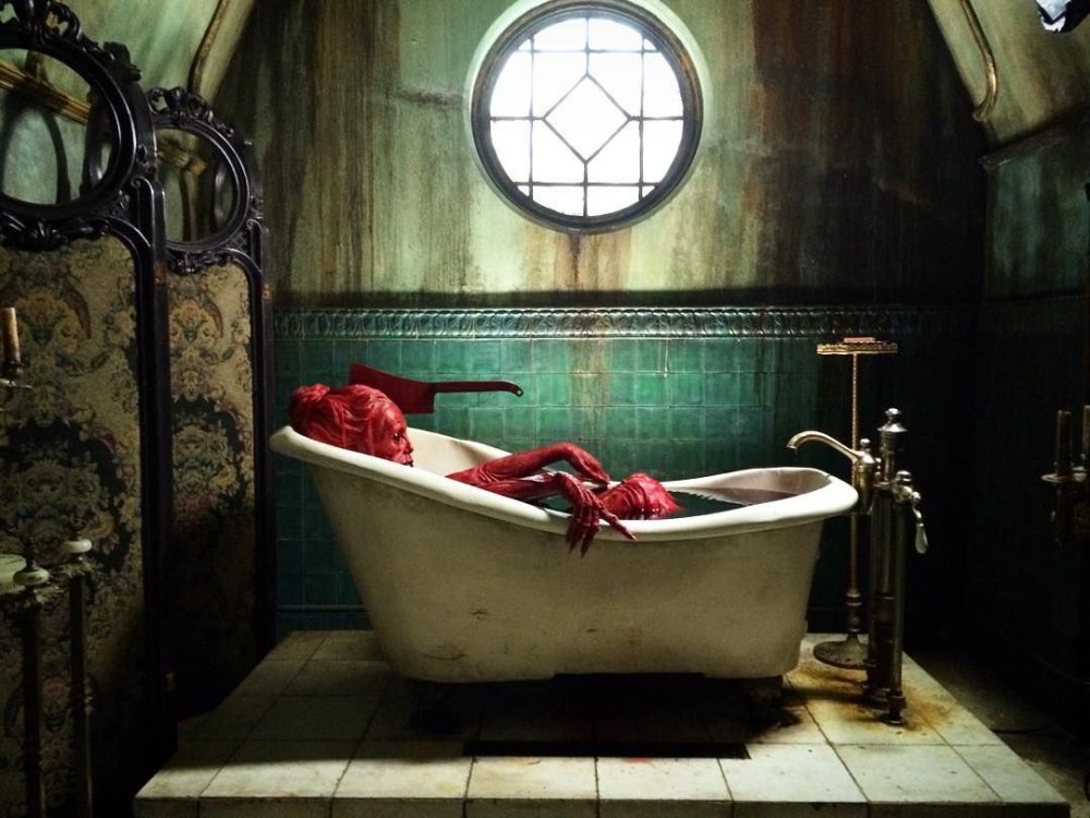 Фильм ужасов Багровый пик