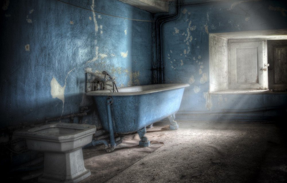 Старая ванная комната