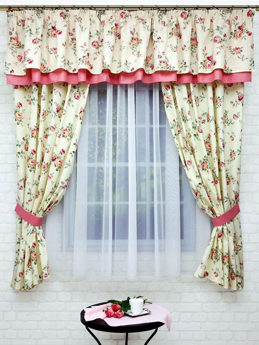 Шторы в дачный домик