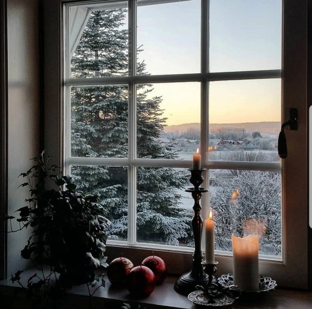 Зимнее вечернее окно