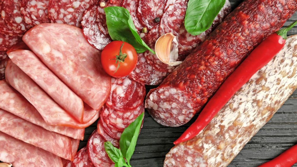 Колбасы и копчености