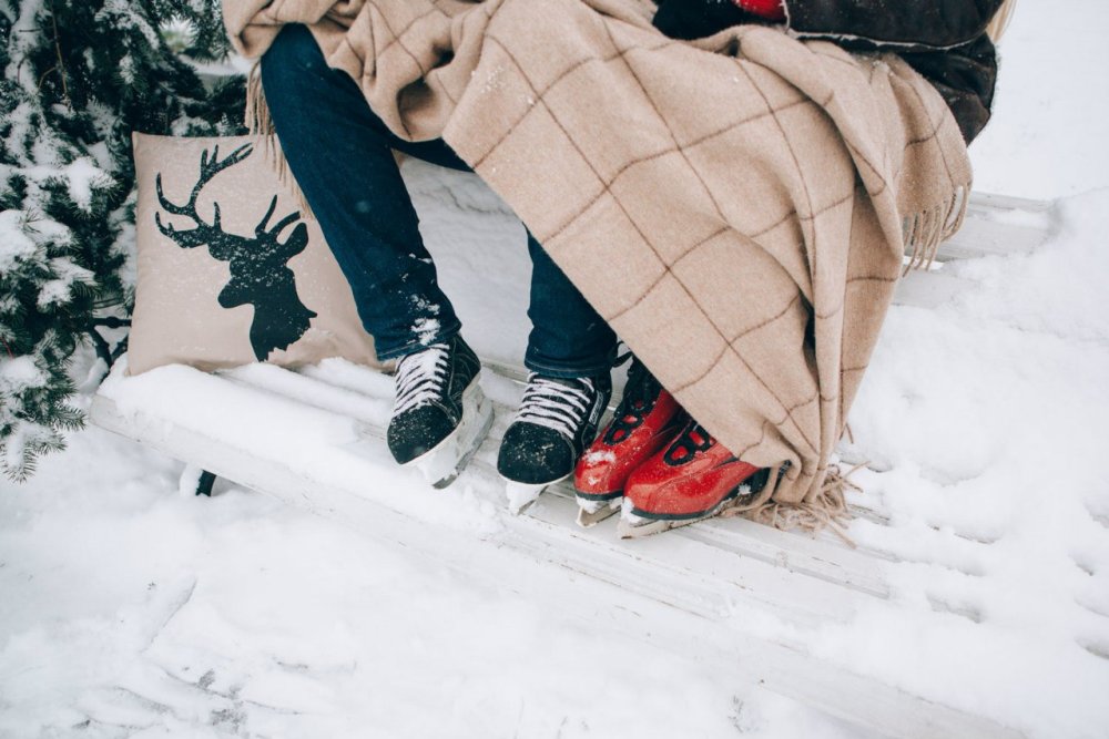 Фотосессия зимой на улице пара