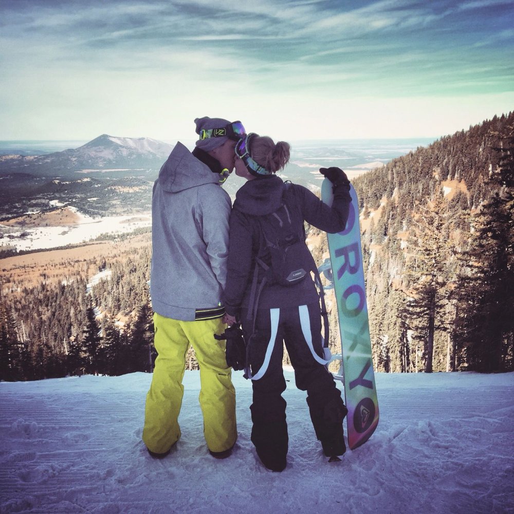 Влюбленные в снегу