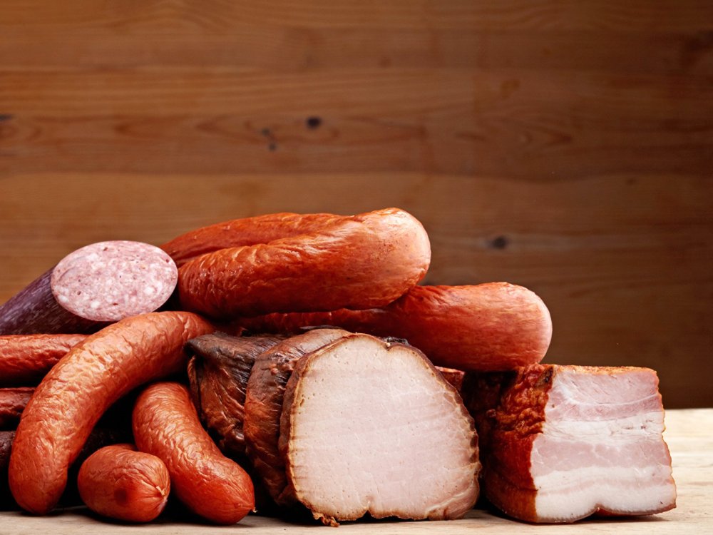 Колбасы и копчености