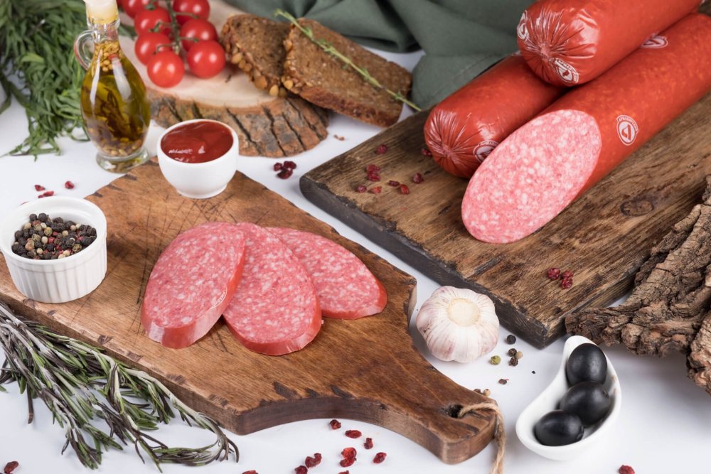 Колбаса сервелат