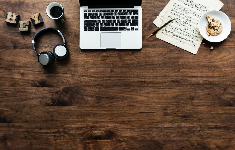 Письменный стол сверху