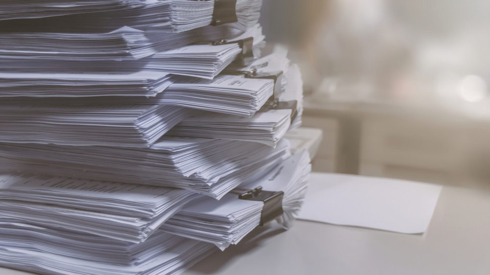 Много бумаги