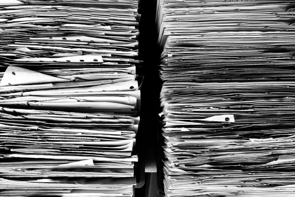 Стопка бумаг для налоговой