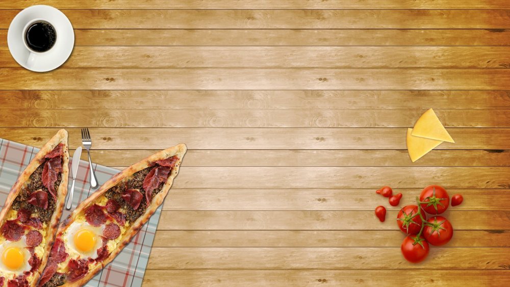 Меню на деревянной доске