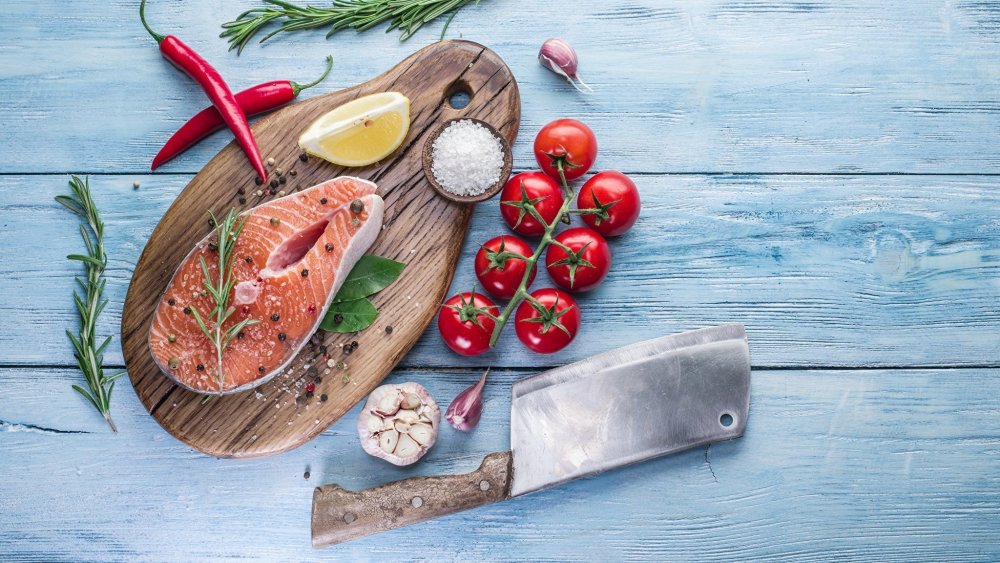 Доска с овощами деревянная