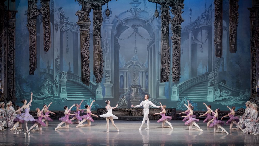 Барби и Щелкунчик (2001)