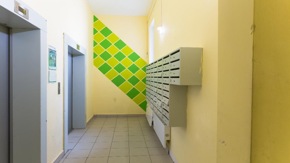 Подъезд многоквартирного дома