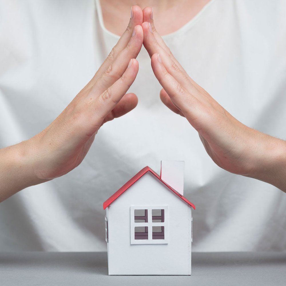 Домик из ладоней