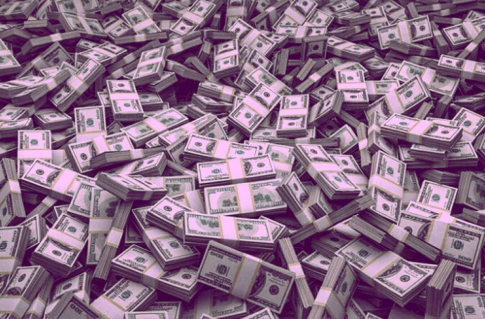 Много долларов