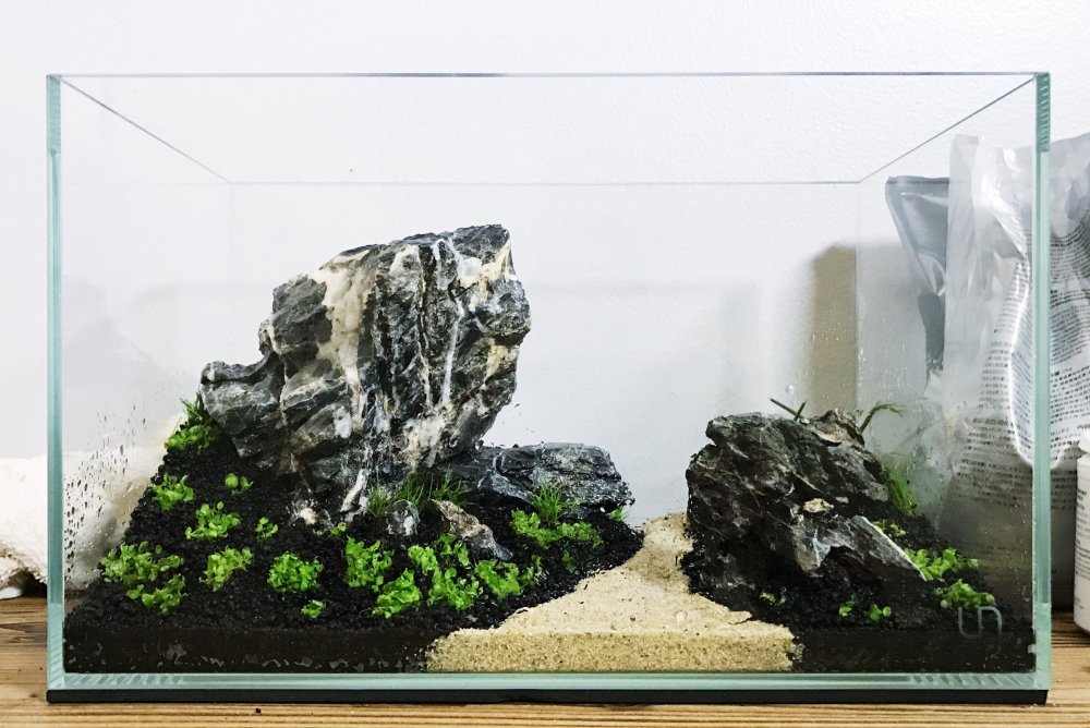 Муляж аквариума в интерьере