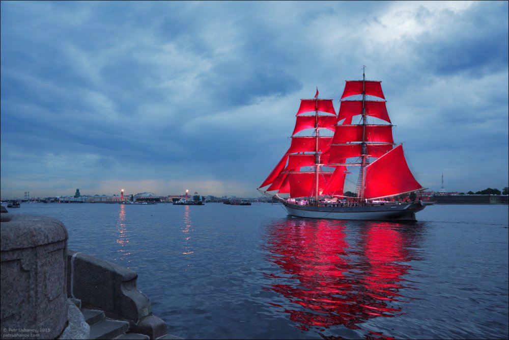 Парусник Алые паруса Питер
