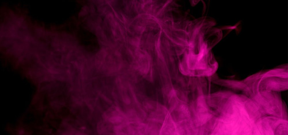 Дым на черном фоне