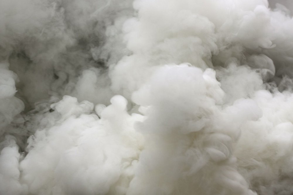 Разноцветный дым