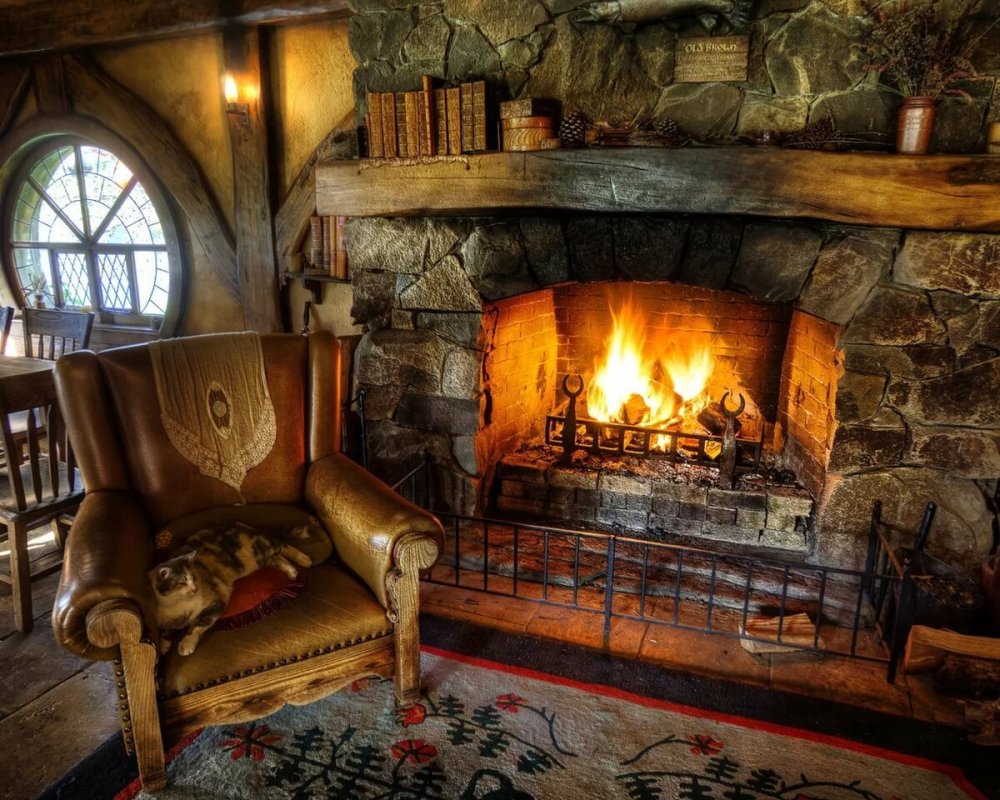 Горящий камин