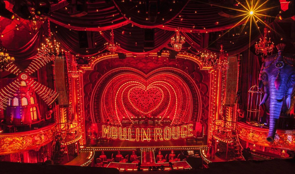 Мулен Руж сцена