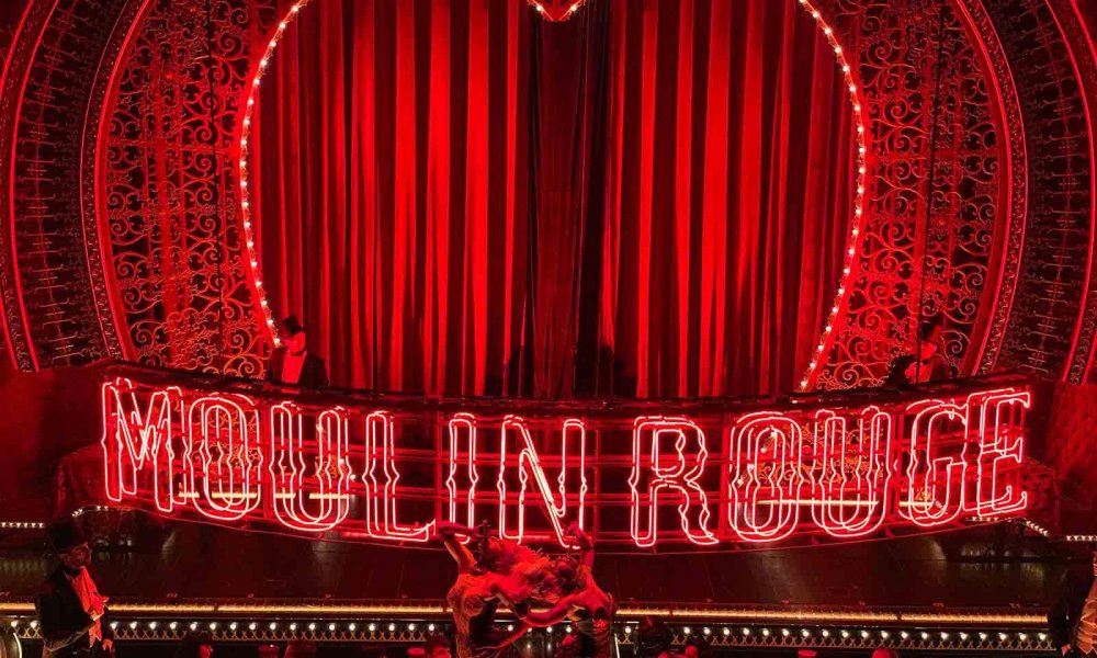 Театр Мулен Руж в Париже