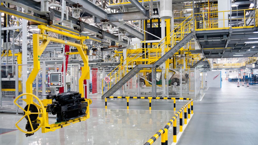 Строительный завод изнутри