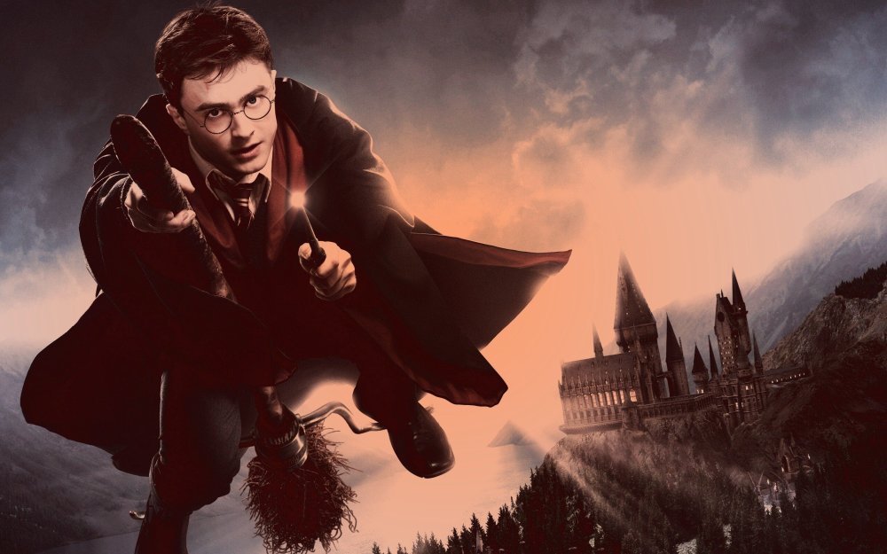 Дэниел Рэдклифф маленький на метле