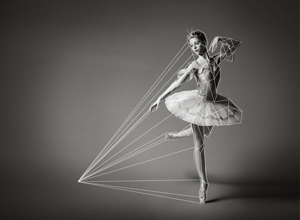 Балерина на темном фоне