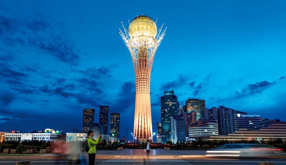 Монумент Астана-Байтерек