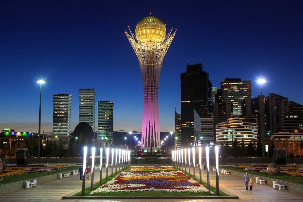 Астана башня Байтерек
