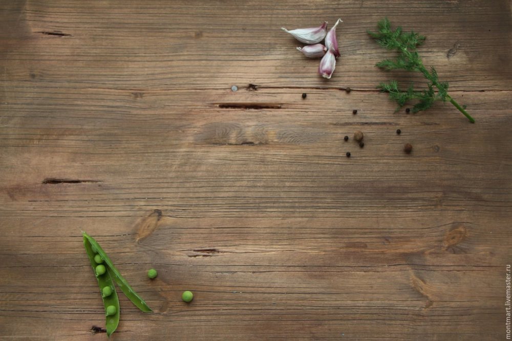 Деревянный стол вид сверху