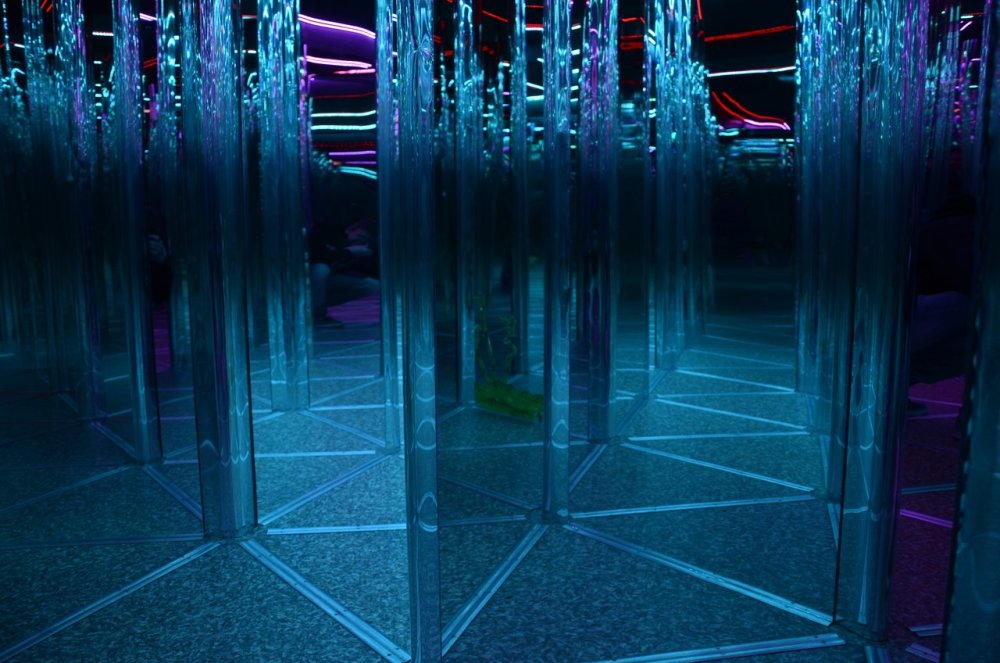 Зеркальный Лабиринт Авиапарк