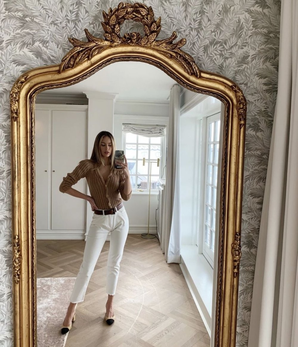 Королевский дворец изнутри бальный зал