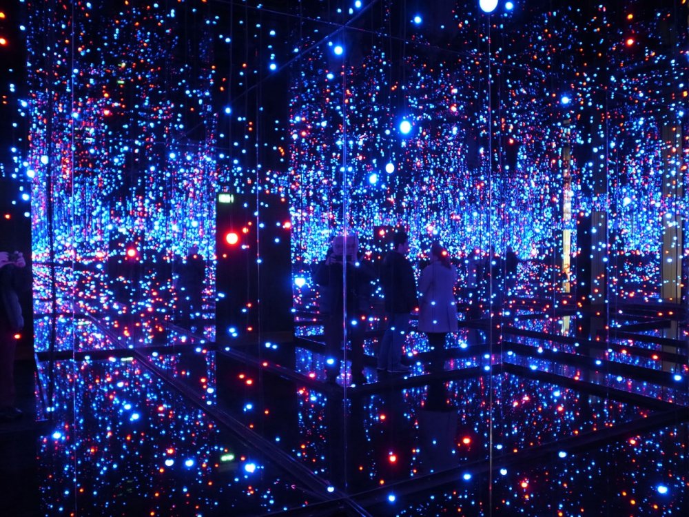 Яёи Кусама Infinity Mirror Room