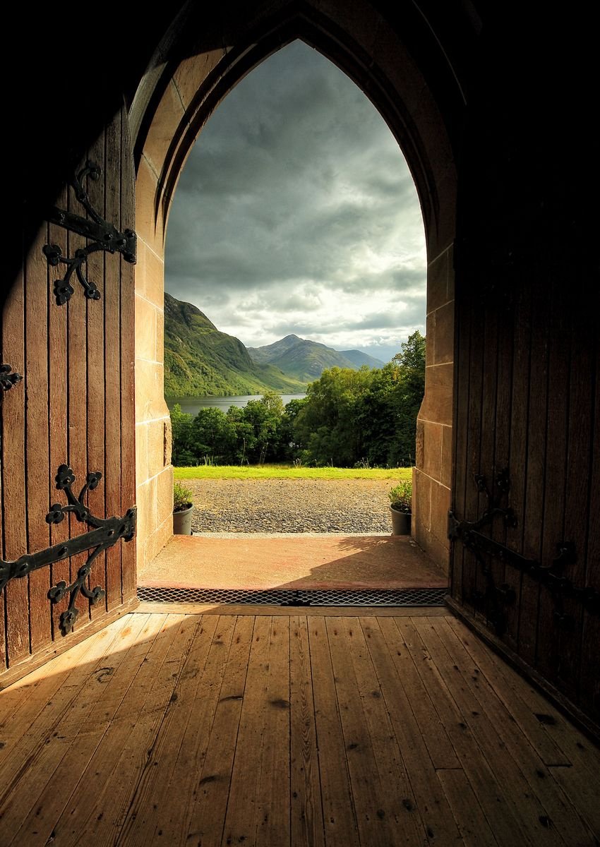 Открытая дверь для фотошопа