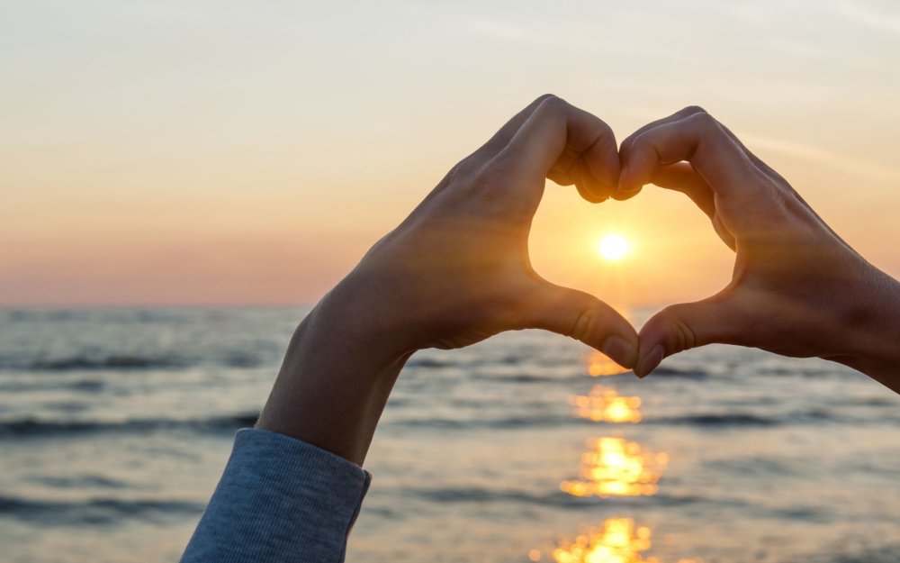 Сердце из ладоней